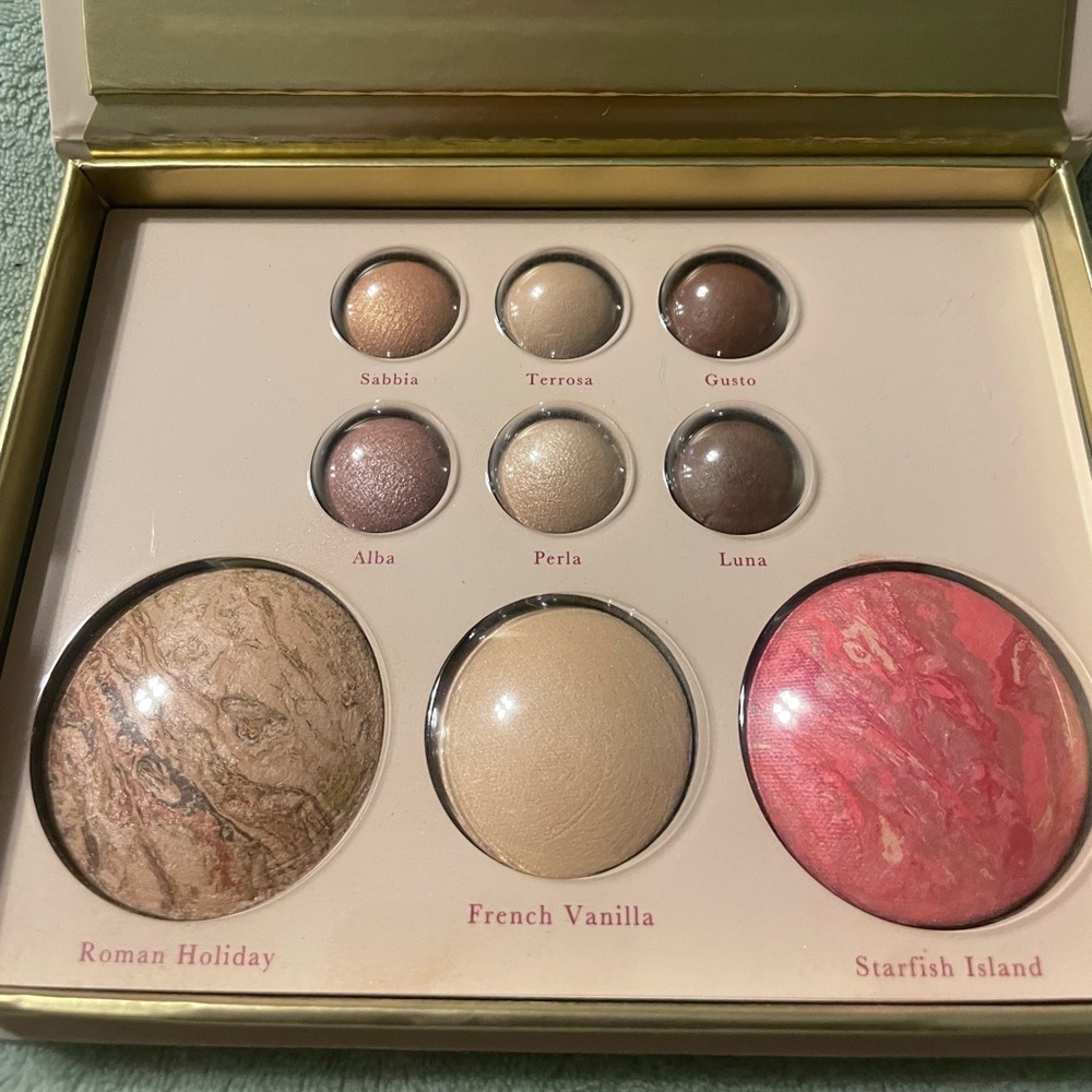 Laura Gellar Best of the Best Tuscan Dreams Starter Kit FOR LIGHT COMPLEXIONS.